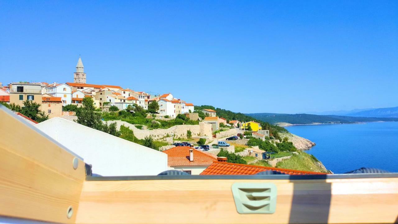Apartment Vrbenka Vrbnik Exteriör bild